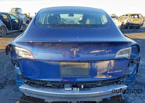 2019 Tesla Model 3 z USA, uszkodzony, nr VIN 5YJ3E1EB5KF387485